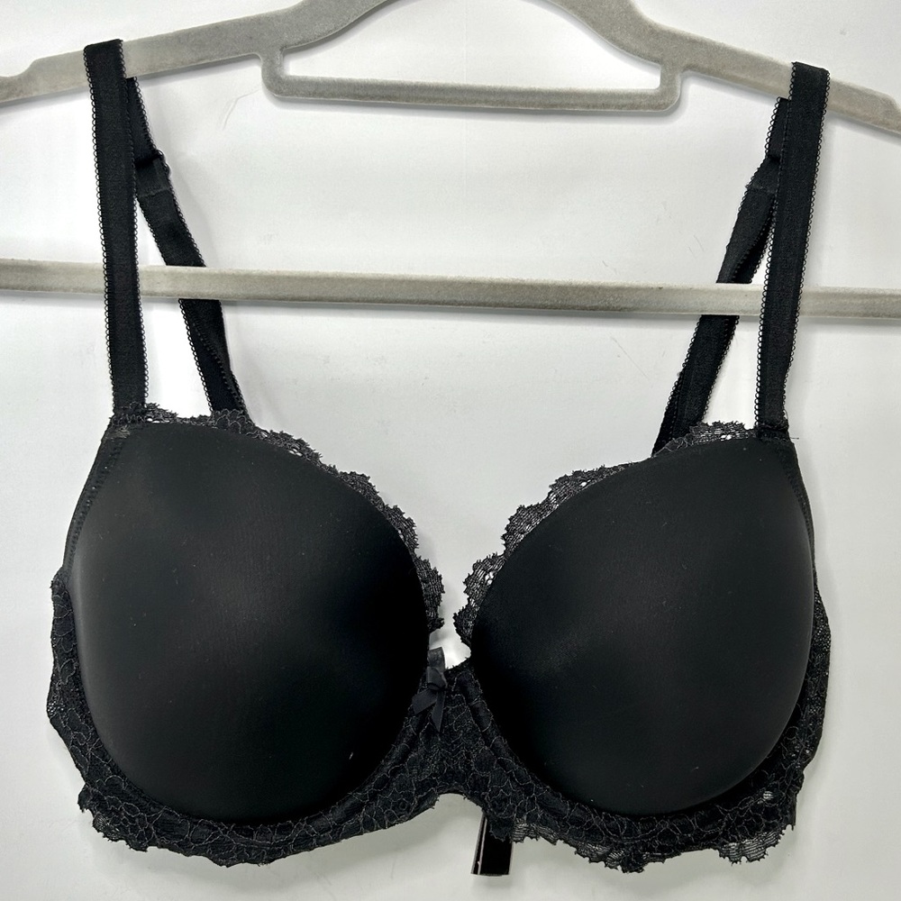 Victoria’s Secret Dream Angels Lined Demi Black Lace Bra 34DD